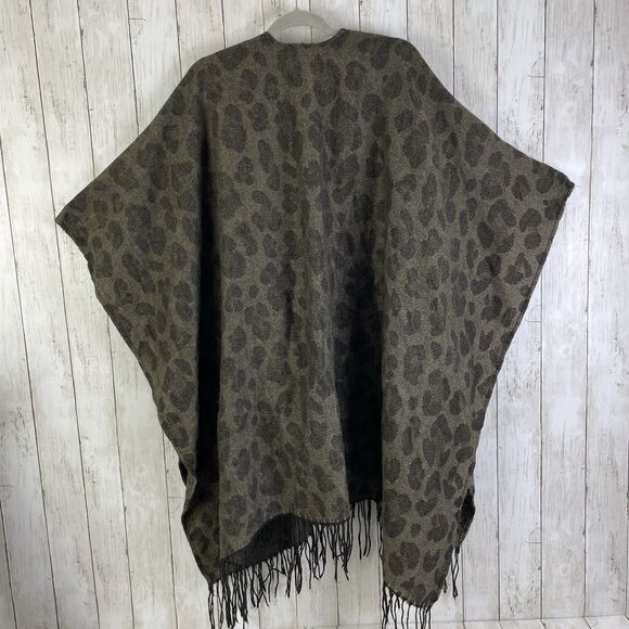Woolrich Shawl Women’s One Size Leopard Animal Print Fringe Wrap - Picture 7 of 7